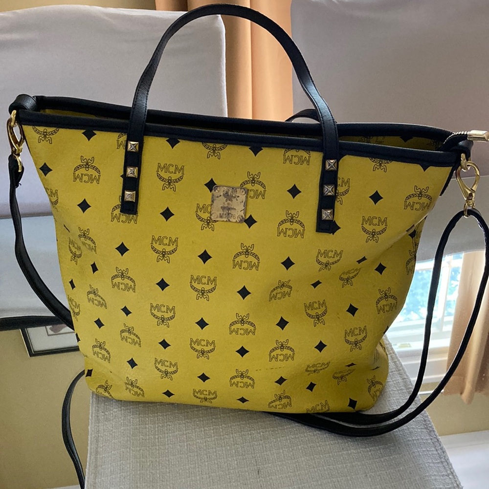 MCM tote bag NA, not authentic
